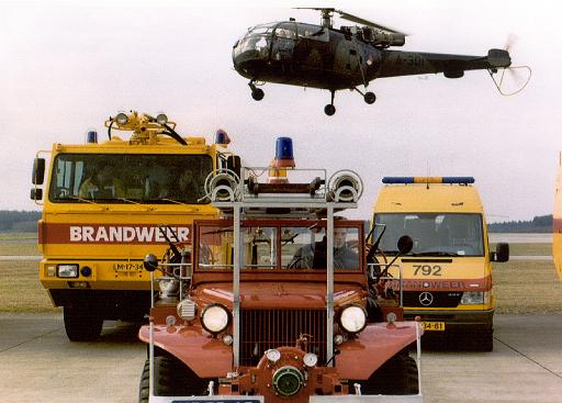 2001-02 Arie met FLO-5.jpg